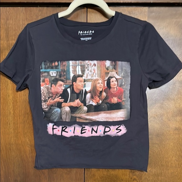 Friends Graphic Tee - Black - Picture 5 of 7
